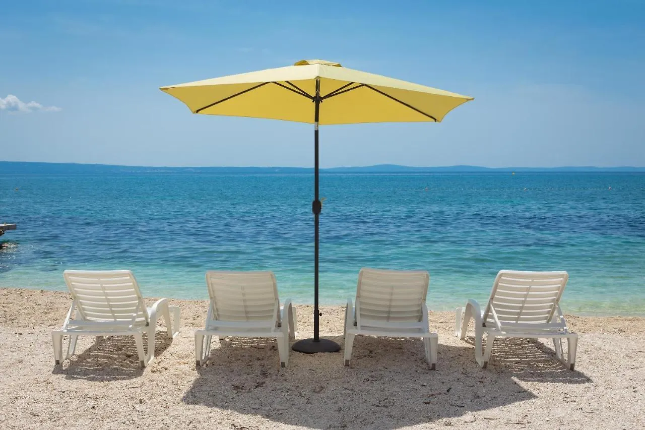 Epetium Beach Villa 스플리트