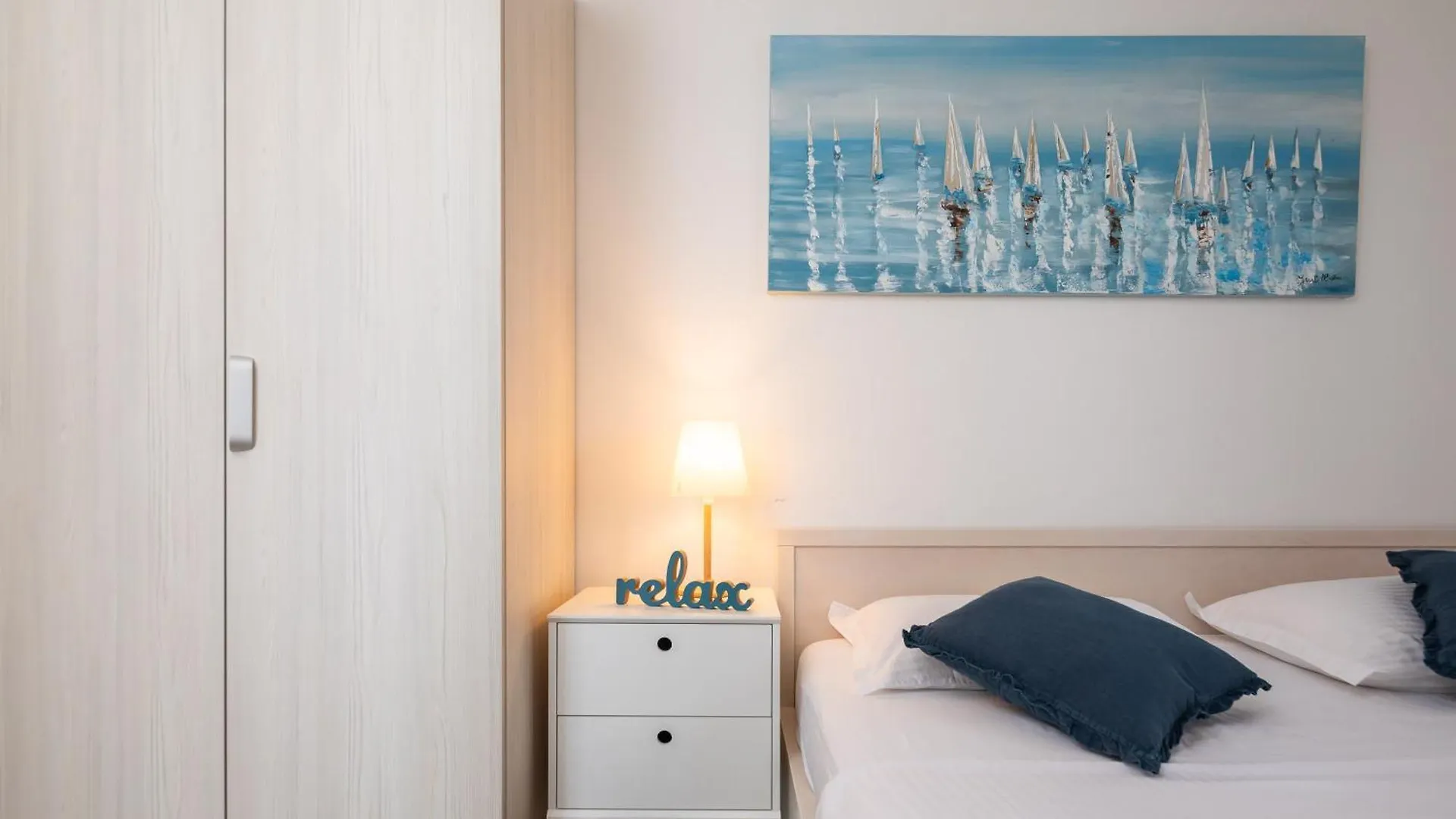 Epetium Beach Villa 스플리트