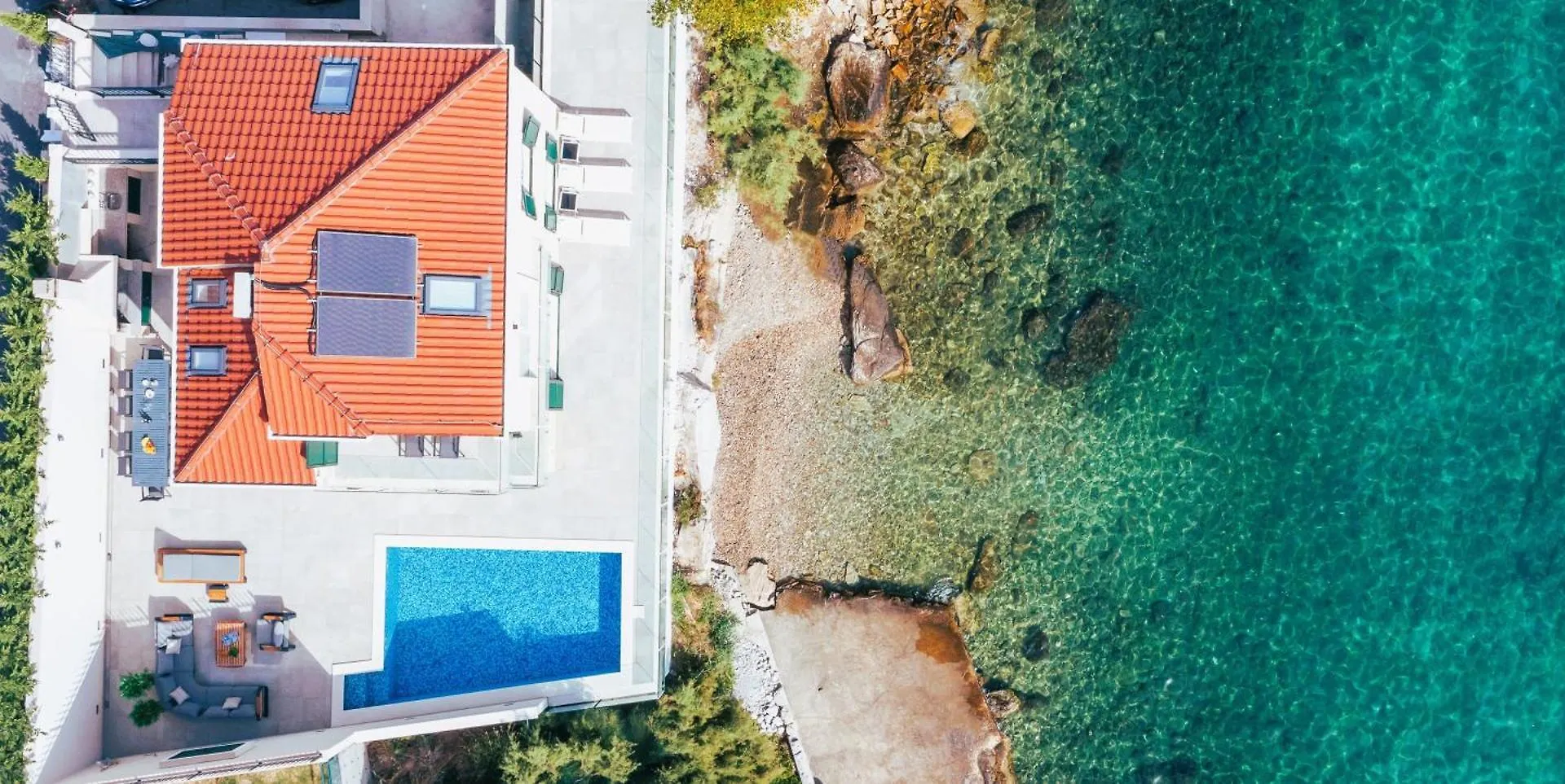 Epetium Beach Villa 스플리트