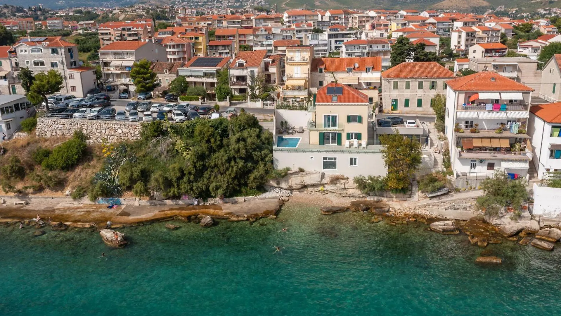 Epetium Beach Villa 스플리트