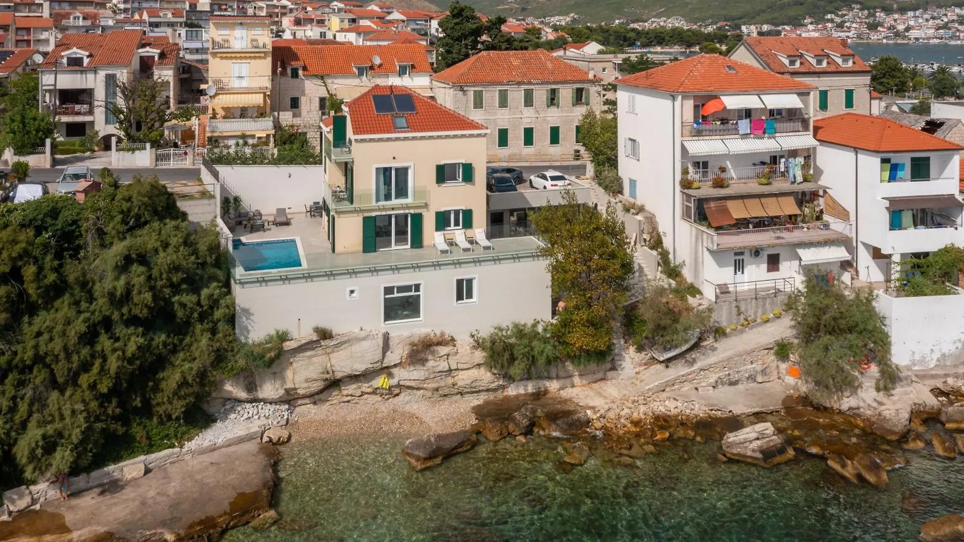 Epetium Beach Villa Split 0*,  Kroatië